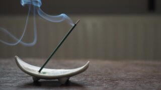 香りで整える、漢方的セルフケア|ほどよい堂の薬草と薬膳のすすめ