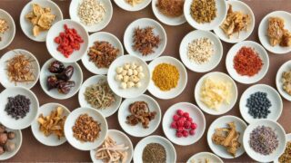 春の薬膳茶レシピ集｜花粉・イライラ・胃腸のゆらぎを「肝×脾（土）」で整える｜ほどよい堂